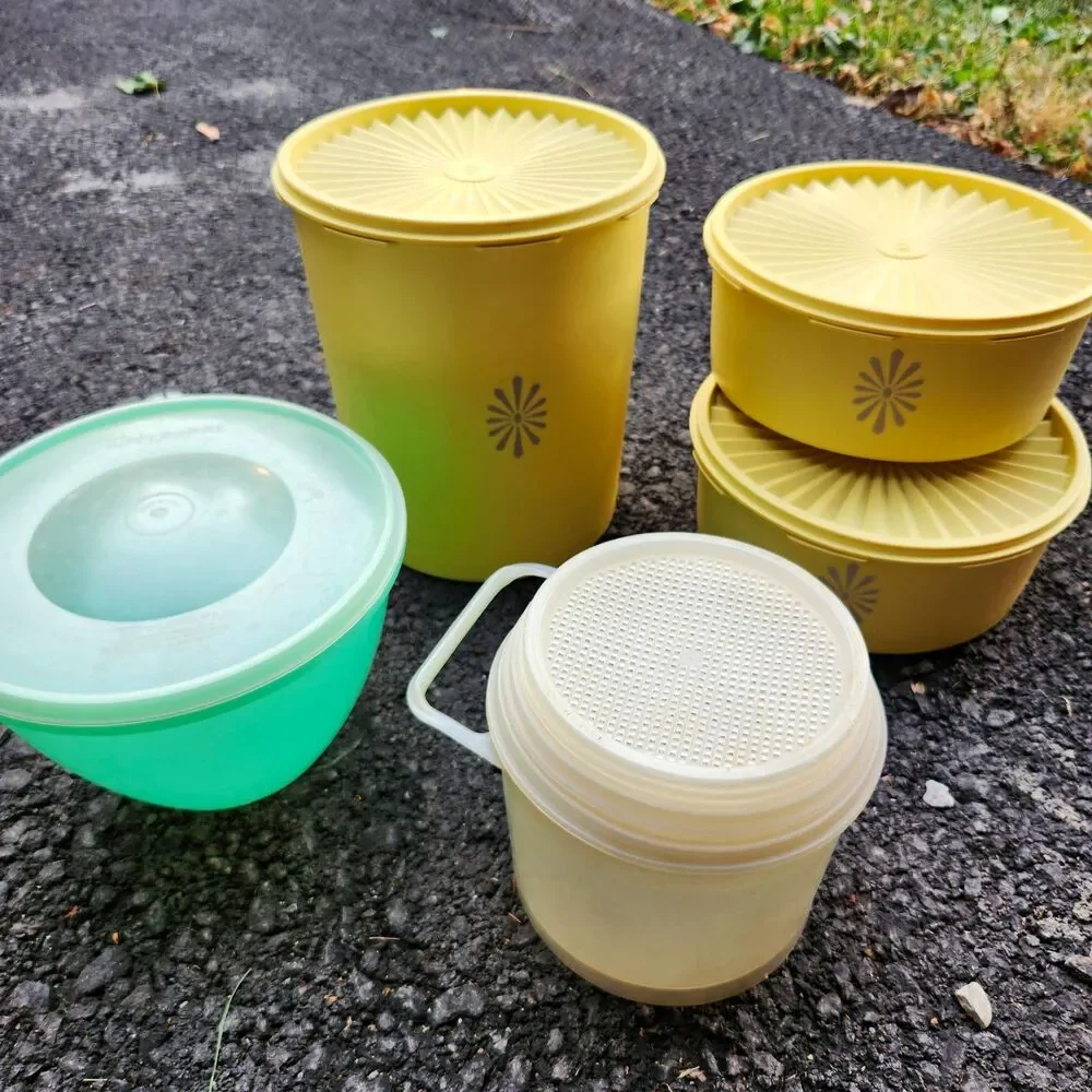 Vintage Tupperware Collection Crisp It , Servalier And Triple Sifter